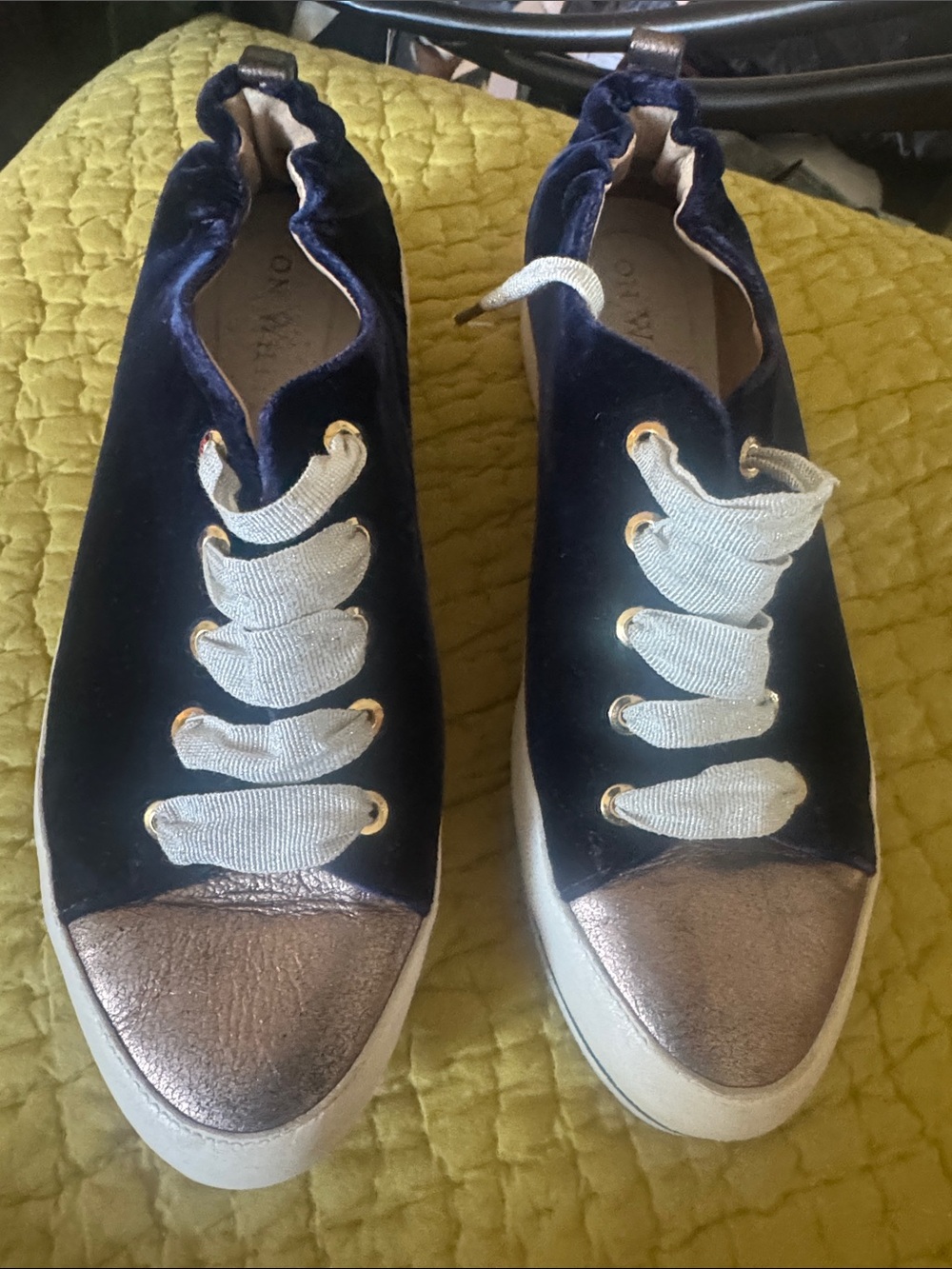 Ron white Velvet Platform Sneakers with Metallic Toe - Navy Blue.  38